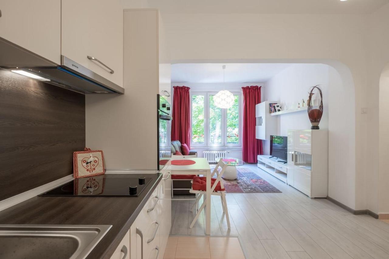 סופיה Your Perfect Place To Stay On Vitosha Str Apt מראה חיצוני תמונה