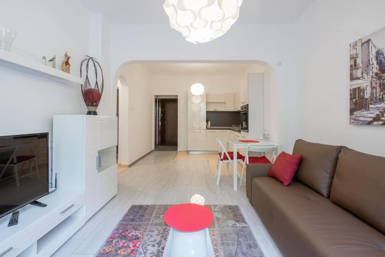 סופיה Your Perfect Place To Stay On Vitosha Str Apt מראה חיצוני תמונה